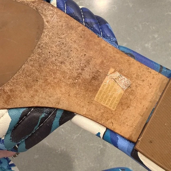 Tory Burch Blue and White Knotted Floral Slide Sandals - Picture 4 of 7